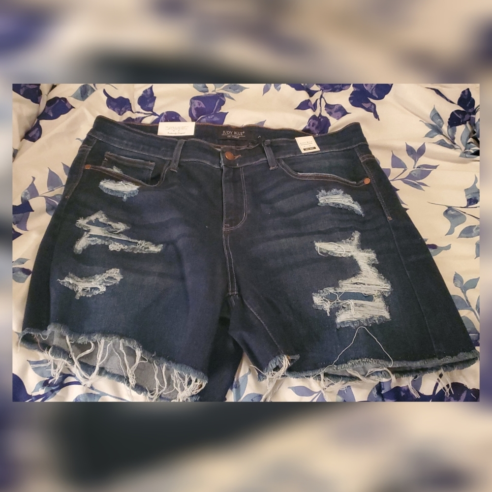 Judy blue shorts